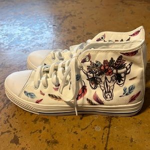 Brand new never worn sneakers